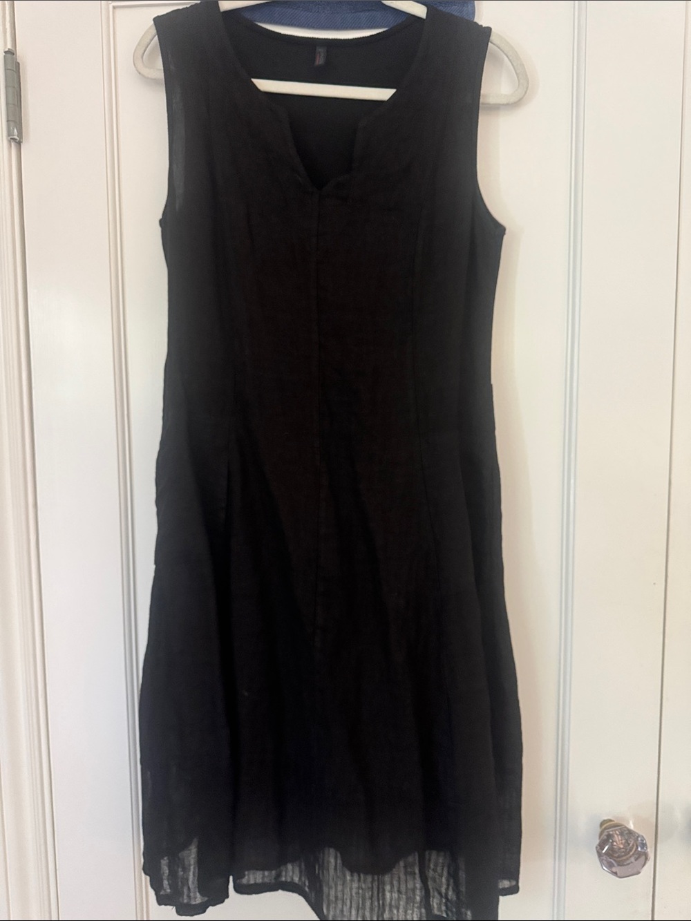 Sleeveless Black Midi Dress with V-Notch Neckline